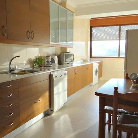 Appartamento With 2 Bedrooms In Infantado In Loures
