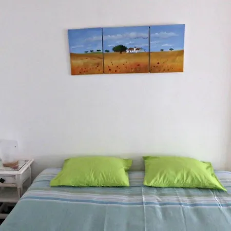 With 2 Bedrooms In Infantado In Appartamento Loures