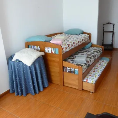 With 2 Bedrooms In Infantado In *