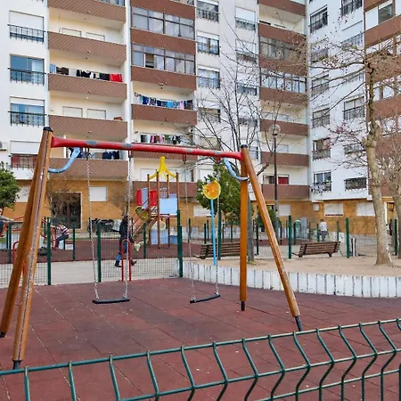 Apartment With 2 Bedrooms In Infantado In Loures