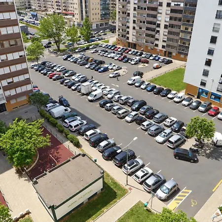 Apartment Apartment With 2 Bedrooms In Infantado In Loures
