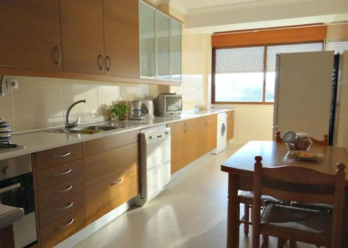 With 2 Bedrooms In Infantado In * Loures